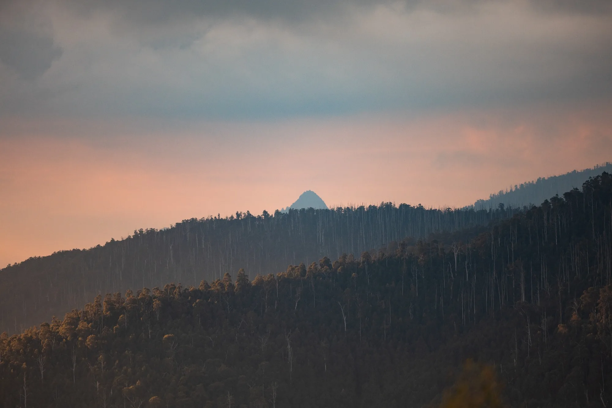 Winter alpine scenery near Lake Mountain